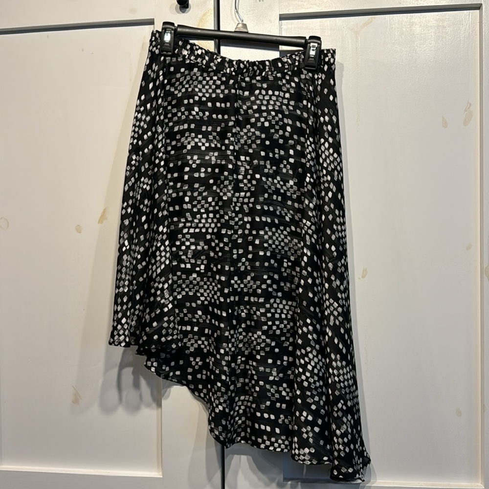 Skirt - Picture 2 of 5
